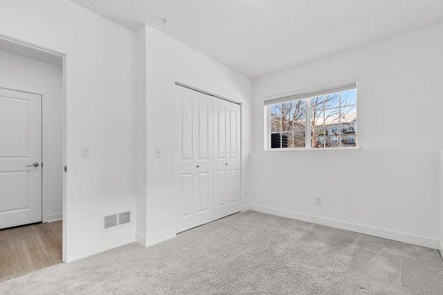 3141 Clover Ridge Drive, Chaska, MN 55318