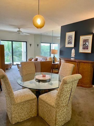 2105 Lavers Circle 407, Delray Beach, FL 33444