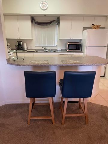 2105 Lavers Circle 407, Delray Beach, FL 33444
