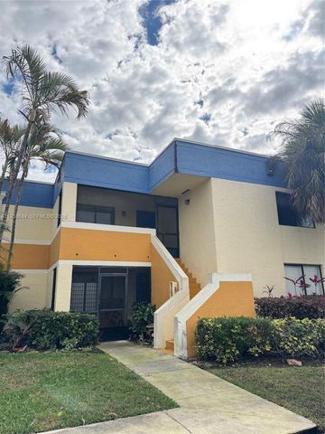 163 Lakeview Dr 204, Weston, FL 33326