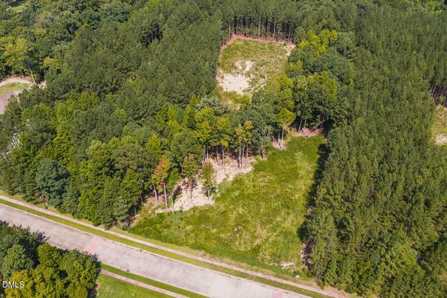 185 Larkington Drive, Siler City, NC 27344