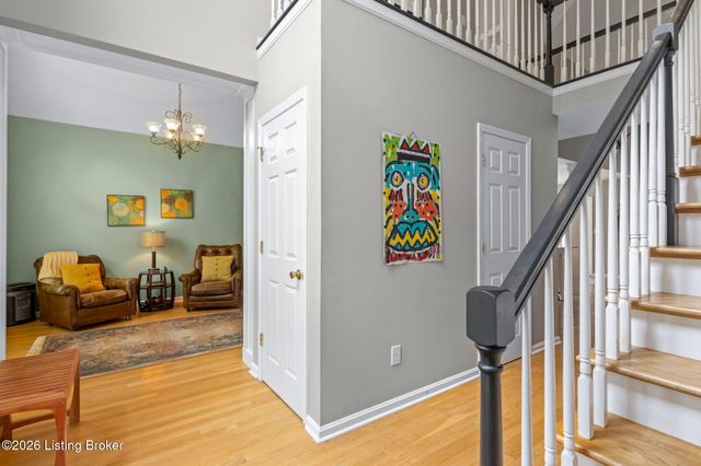 4036 Pleasant Glen Dr, Louisville, KY 40299