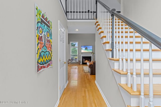 4036 Pleasant Glen Dr, Louisville, KY 40299