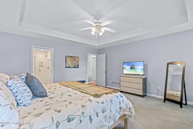 4036 Pleasant Glen Dr, Louisville, KY 40299