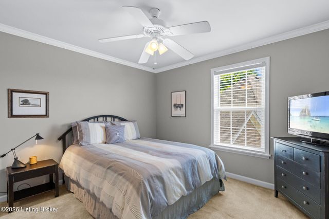 4036 Pleasant Glen Dr, Louisville, KY 40299