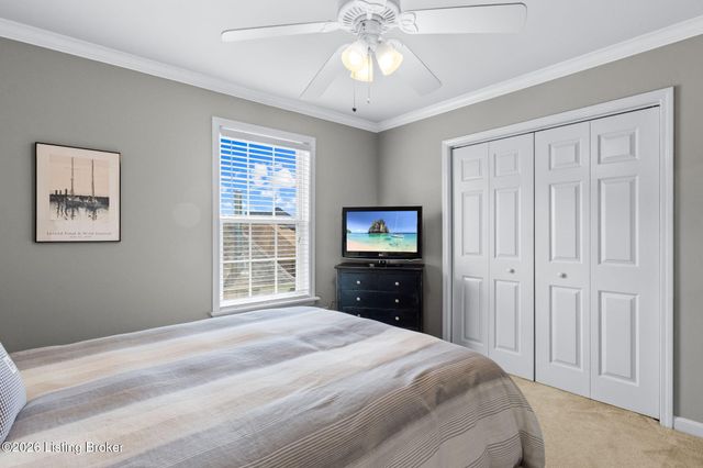 4036 Pleasant Glen Dr, Louisville, KY 40299