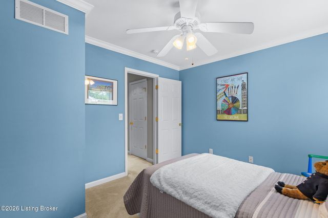 4036 Pleasant Glen Dr, Louisville, KY 40299