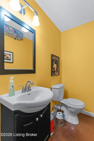 4036 Pleasant Glen Dr, Louisville, KY 40299