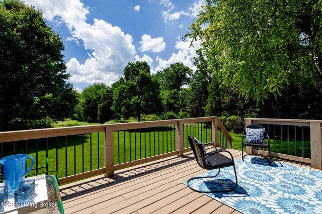 4036 Pleasant Glen Dr, Louisville, KY 40299