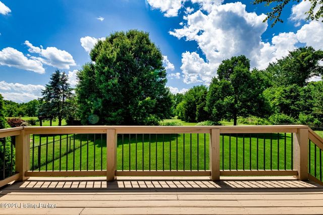 4036 Pleasant Glen Dr, Louisville, KY 40299