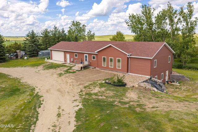 2730 58th Avenue SW, Beulah, ND 58523 property photo