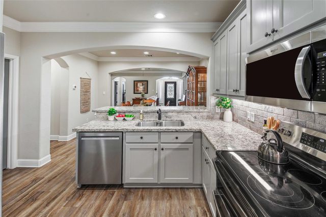 1753 Summit Crossing Lane, College Station, TX 77845
