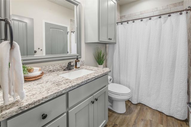 1753 Summit Crossing Lane, College Station, TX 77845