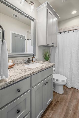 1753 Summit Crossing Lane, College Station, TX 77845