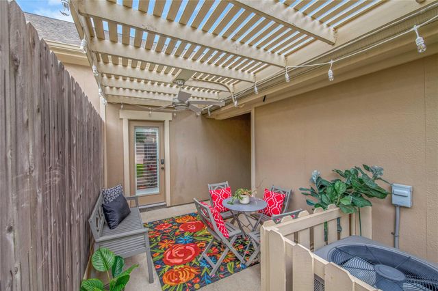 1753 Summit Crossing Lane, College Station, TX 77845