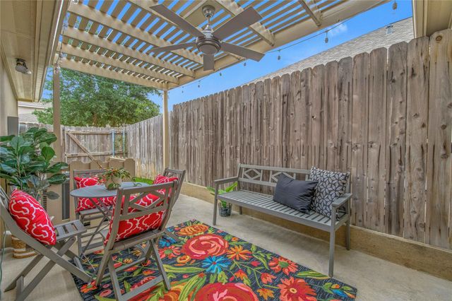 1753 Summit Crossing Lane, College Station, TX 77845