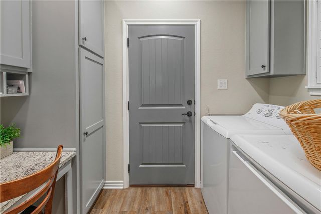 1753 Summit Crossing Lane, College Station, TX 77845