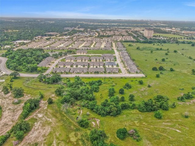1753 Summit Crossing Lane, College Station, TX 77845