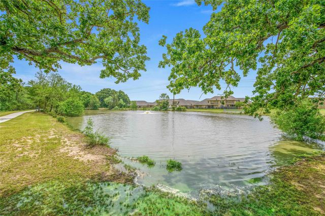 1753 Summit Crossing Lane, College Station, TX 77845
