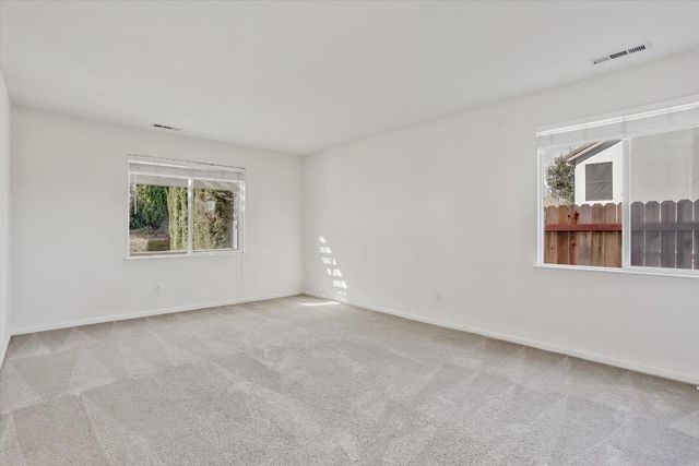 7066 Kentfield Dr, Shingle Springs, CA 95682