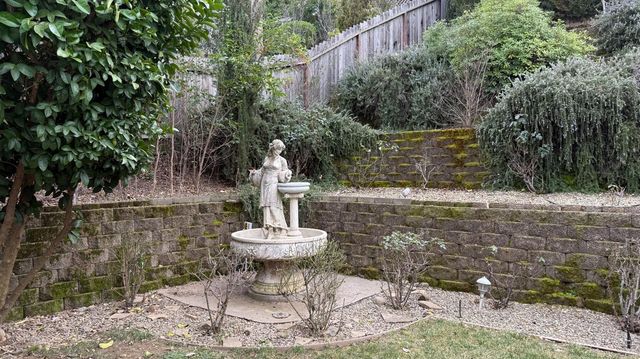 7066 Kentfield Dr, Shingle Springs, CA 95682