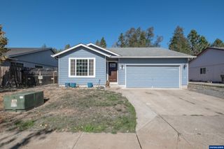4560 Airport Ln, Sweet Home, OR 97386