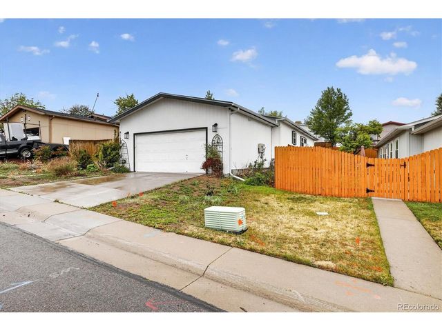 9165 Fayette St, Denver, CO 80260