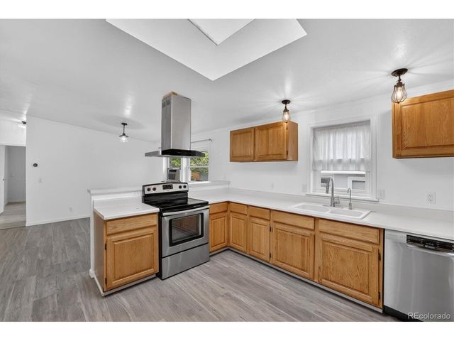 9165 Fayette St, Denver, CO 80260