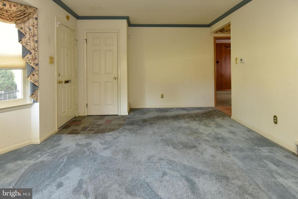 423 HOLLAND ST, Shillington, PA 19607