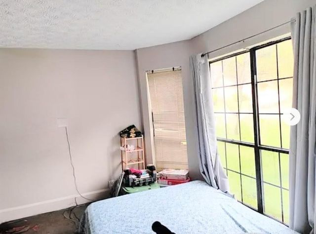 860 Brandy Oaks Lane, Stone Mountain, GA 30088