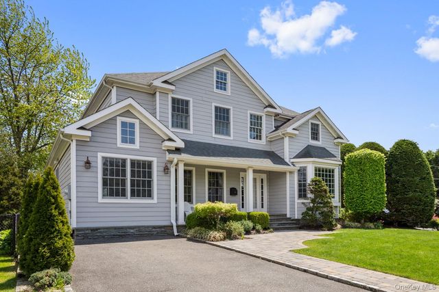 20 Carman Street, Massapequa, NY 11758