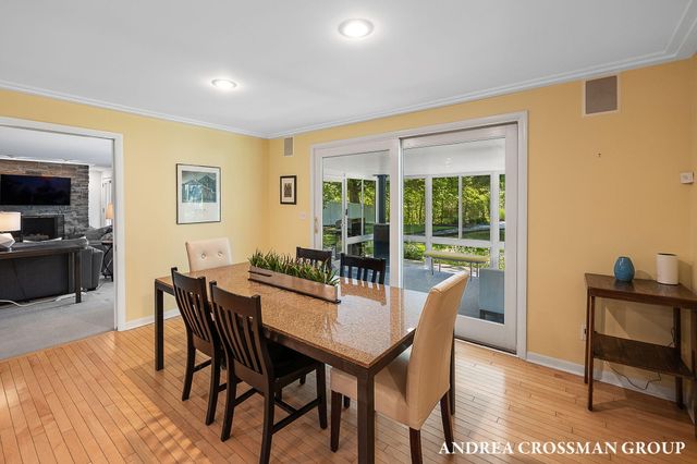 2056 Lakeshore Drive, Ganges Twp, MI 49408