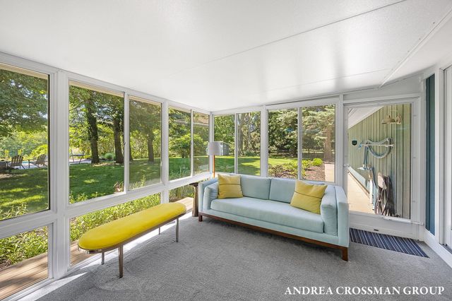 2056 Lakeshore Drive, Ganges Twp, MI 49408
