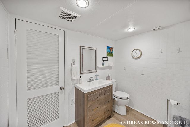 2056 Lakeshore Drive, Ganges Twp, MI 49408