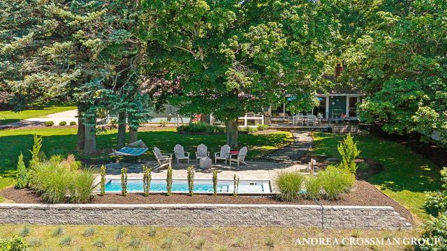 2056 Lakeshore Drive, Ganges Twp, MI 49408