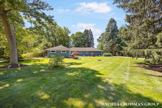 2056 Lakeshore Drive, Ganges Twp, MI 49408