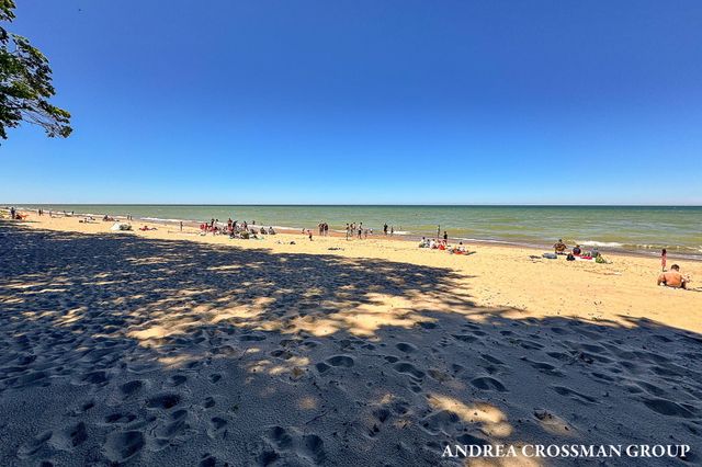 2056 Lakeshore Drive, Ganges Twp, MI 49408