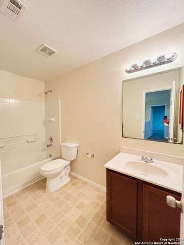13214 BALDWIN RDG, San Antonio, TX 78249