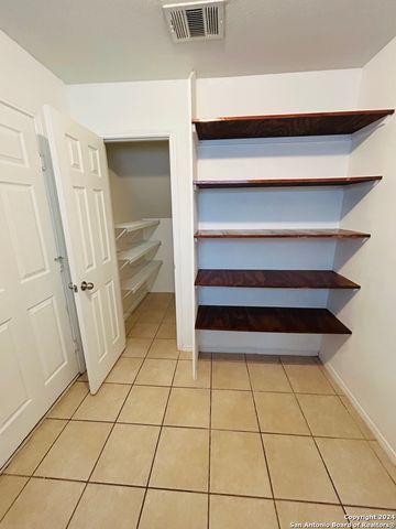 13214 BALDWIN RDG, San Antonio, TX 78249
