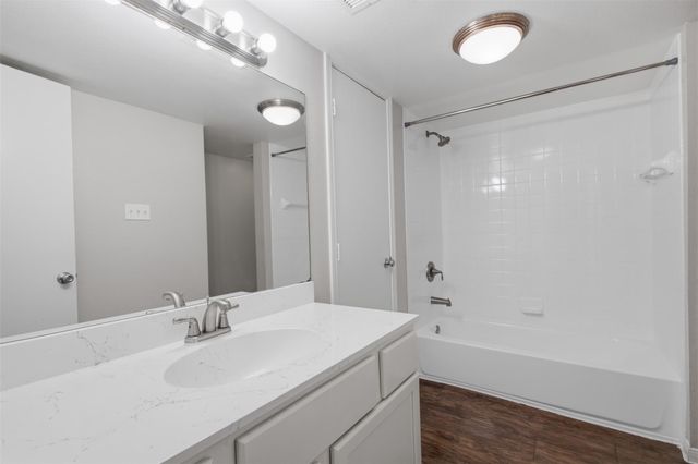 3758 Tanglewilde Street E1, Houston, TX 77063