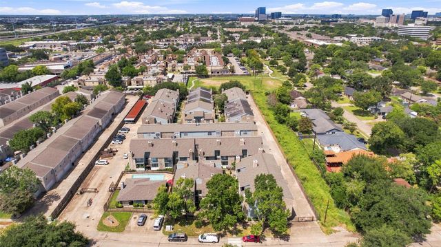 3758 Tanglewilde Street E1, Houston, TX 77063