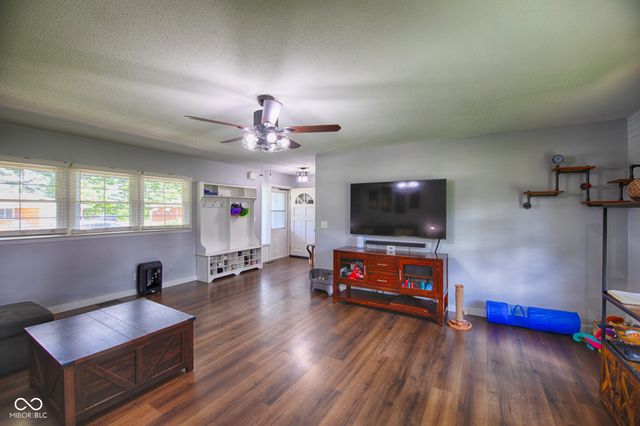 609 Carolyne Street, Martinsville, IN 46151