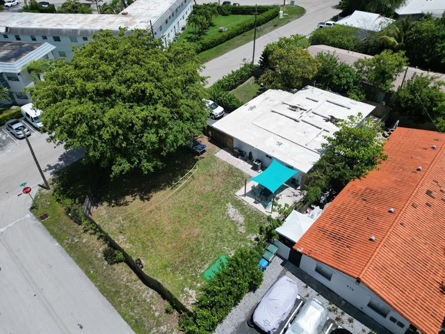 3961 NE 10th Avenue, Oakland Park, FL 33334