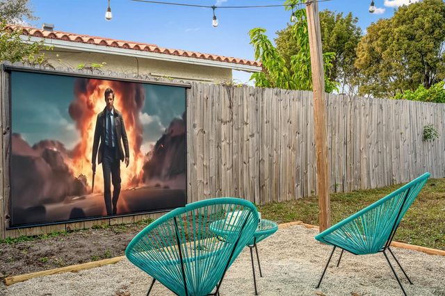 3961 NE 10th Avenue, Oakland Park, FL 33334