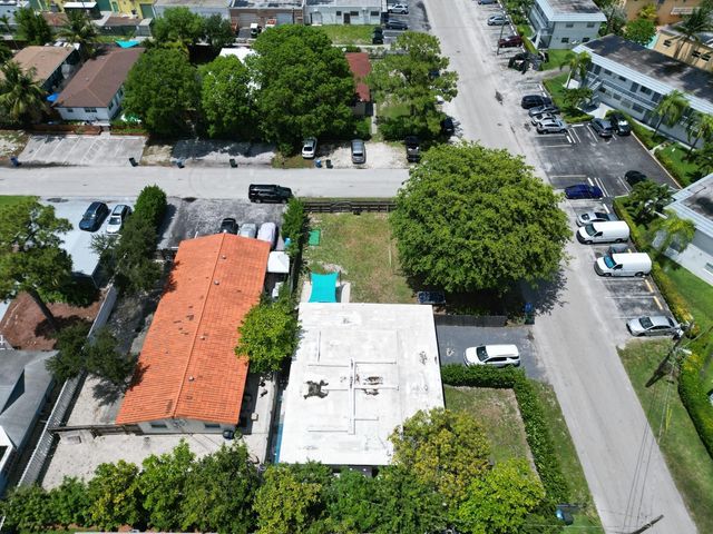 3961 NE 10th Avenue, Oakland Park, FL 33334