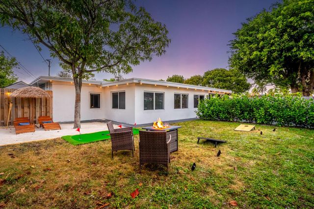 3961 NE 10th Avenue, Oakland Park, FL 33334