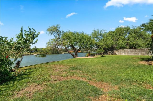 1911 Lion Lake Drive, Progreso Lakes, TX 78596