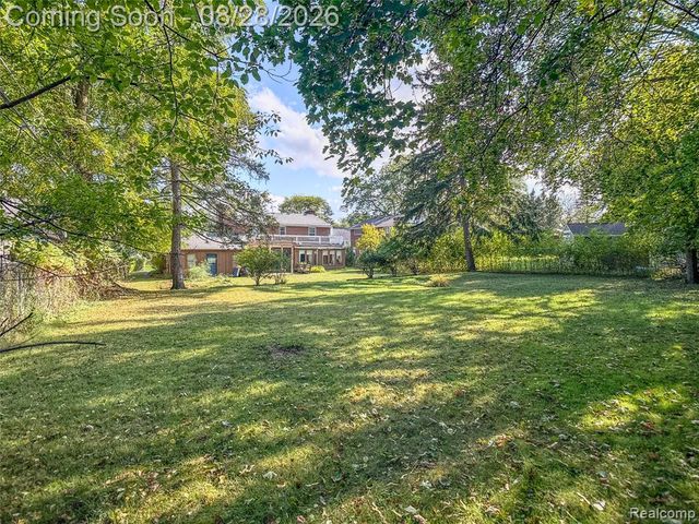 3102 Westwood Parkway, Flint, MI 48503