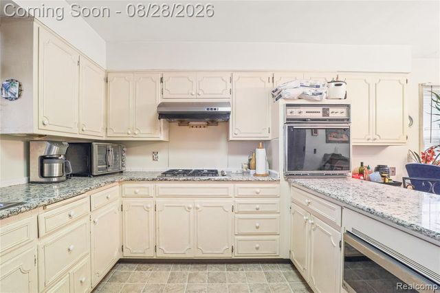 3102 Westwood Parkway, Flint, MI 48503