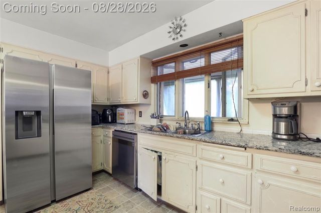 3102 Westwood Parkway, Flint, MI 48503
